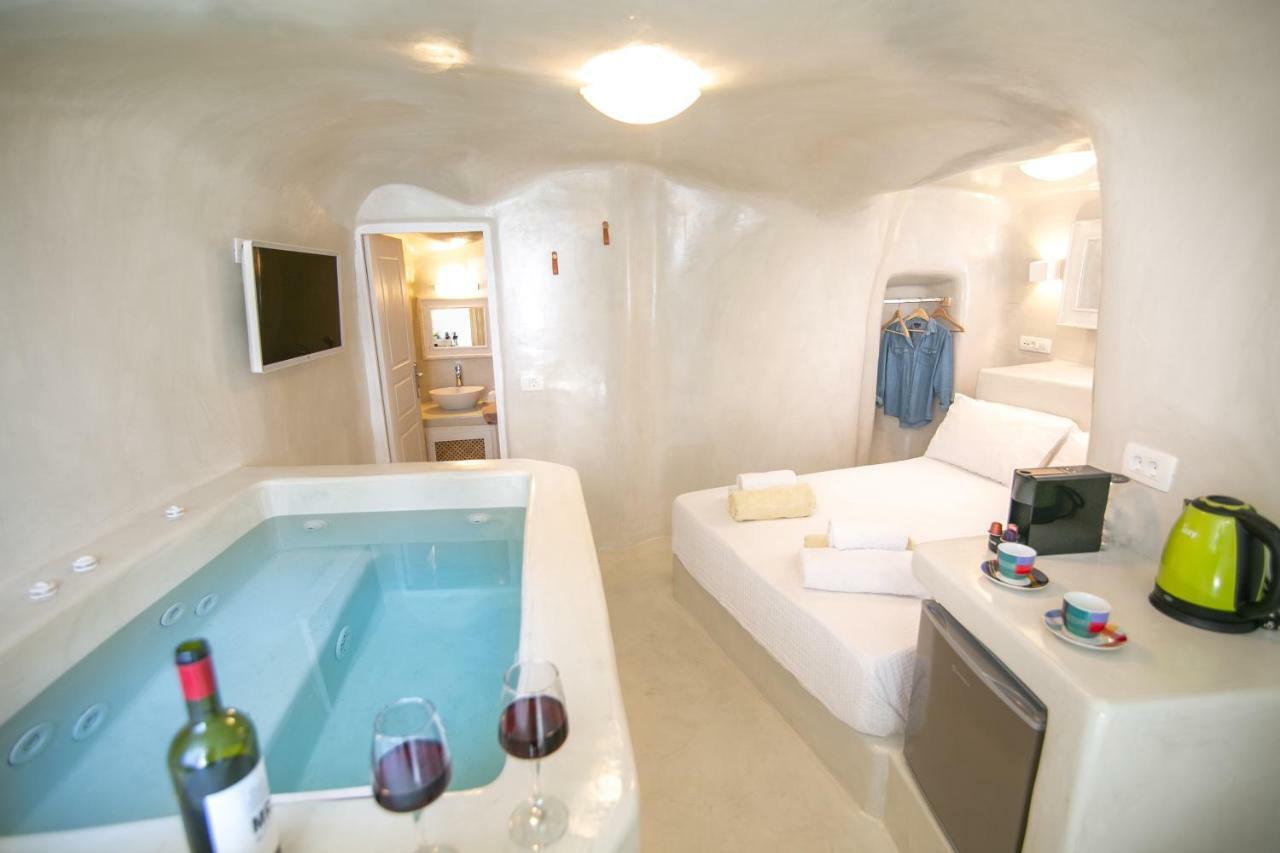Vila White Cave House Oía Exteriér fotografie