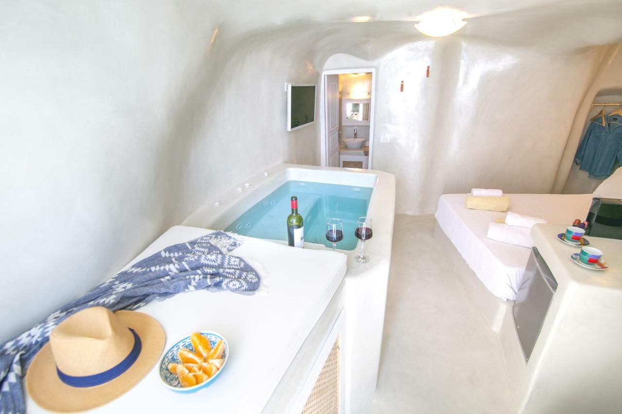 Vila White Cave House Oía Exteriér fotografie